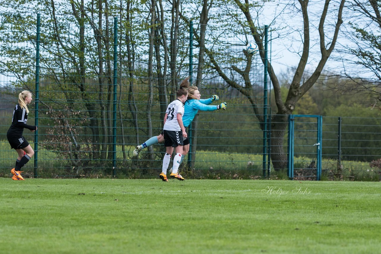 Bild 76 - Frauen SV Henstedt Ulzburg2 : TSV Schoenberg : Ergebnis: Abbruch